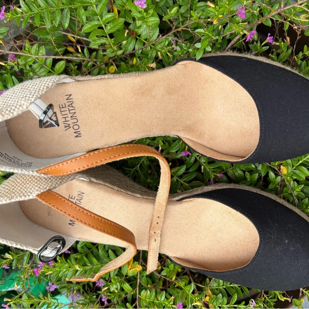 White Mountain Women's Black and Tan Shoes - Picture 3 of 10